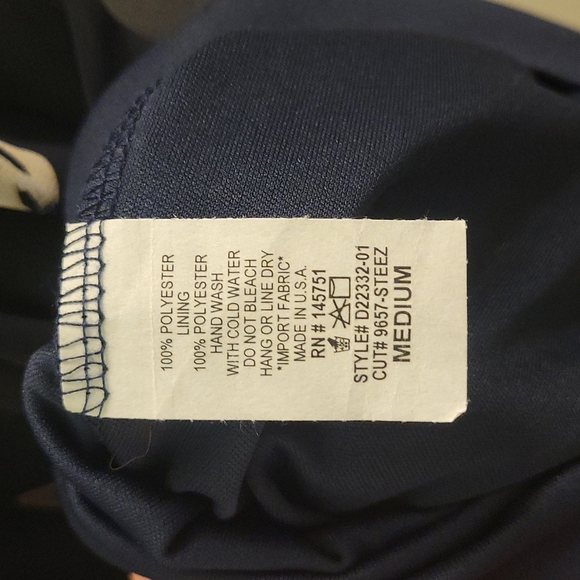 Peach Love California, size M, black with bull skulls - Picture 6 of 6